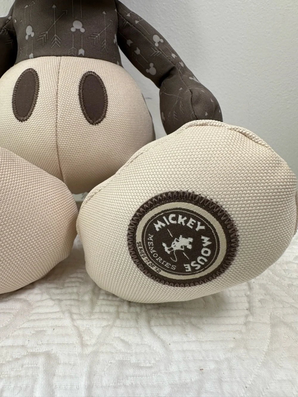 Disney Mickey Mouse Memories Limited Edition Plush Series 11/12 NWOT